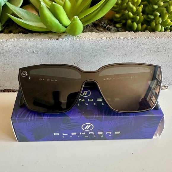 Blenders Eyewear Mave x2 - Picture 2 of 5